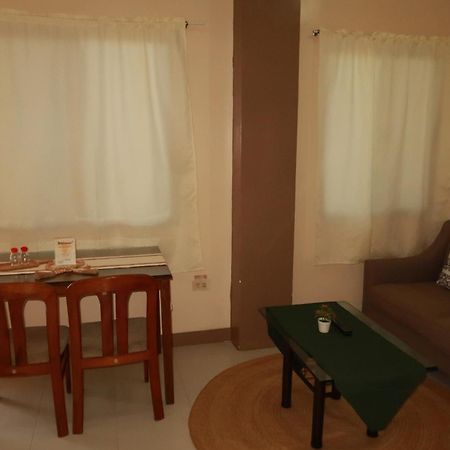 Jo-Cris Apartelle Île de Mactan Extérieur photo