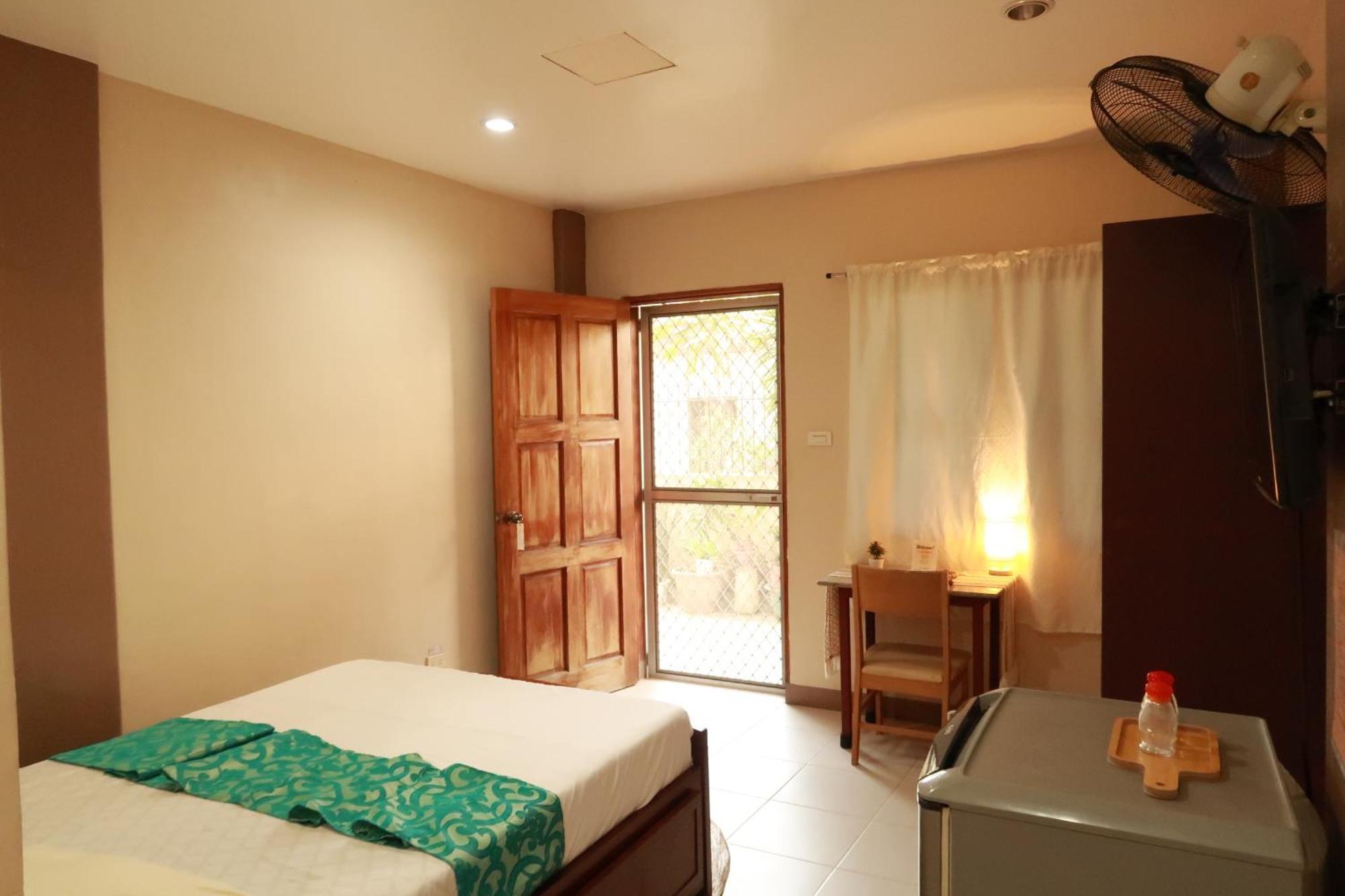 Jo-Cris Apartelle Île de Mactan Extérieur photo
